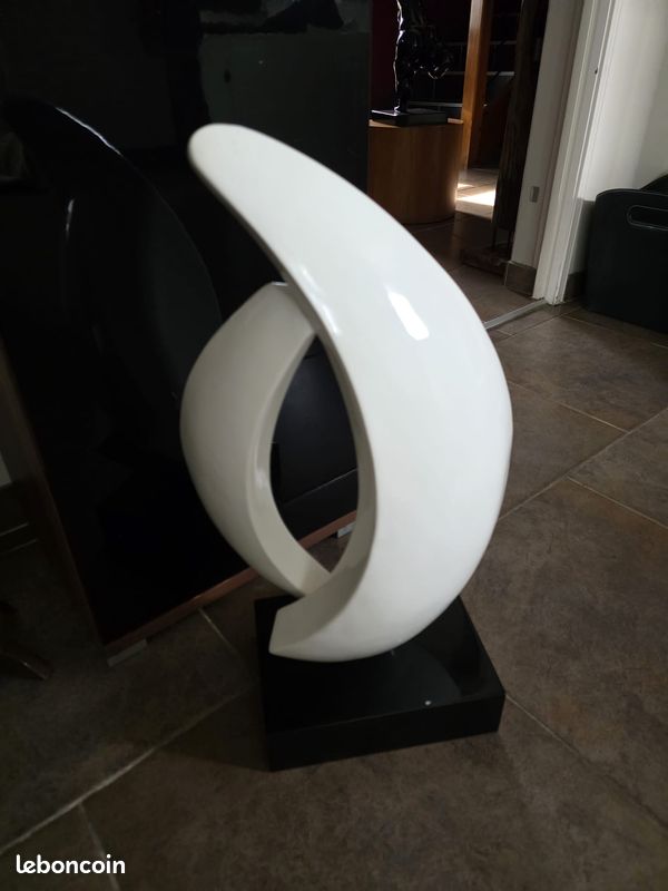 Sculpture abstraite “Voile” – Élégance et modernité (image 5)