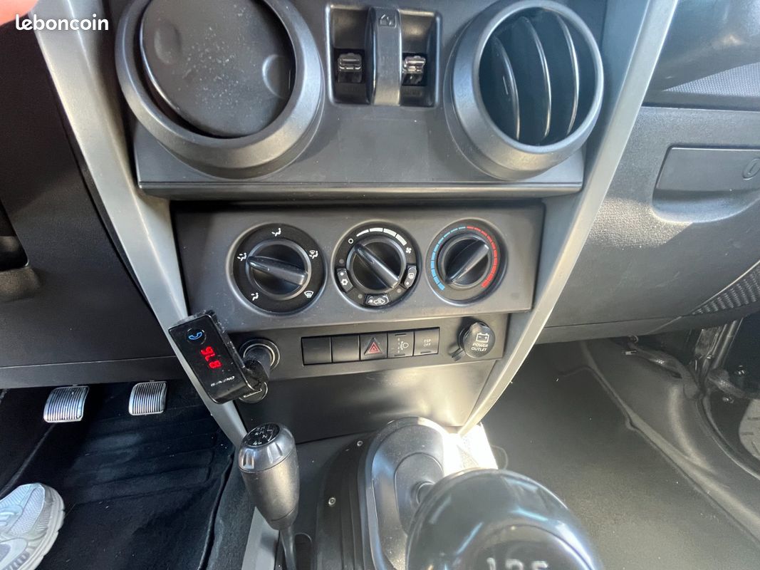 Jeep Wrangler Sahara 2.8 CRD 16V 4WD 177CV CABRIOLET (170000kms) (image 10)
