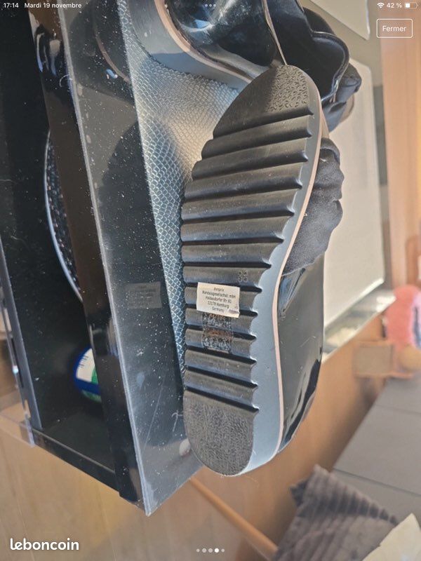 Chaussures vernies noir (image 2)