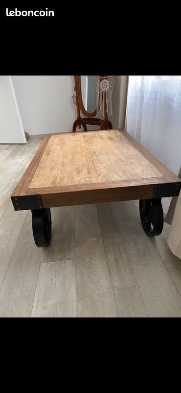 Table basse industrielle (image 1)