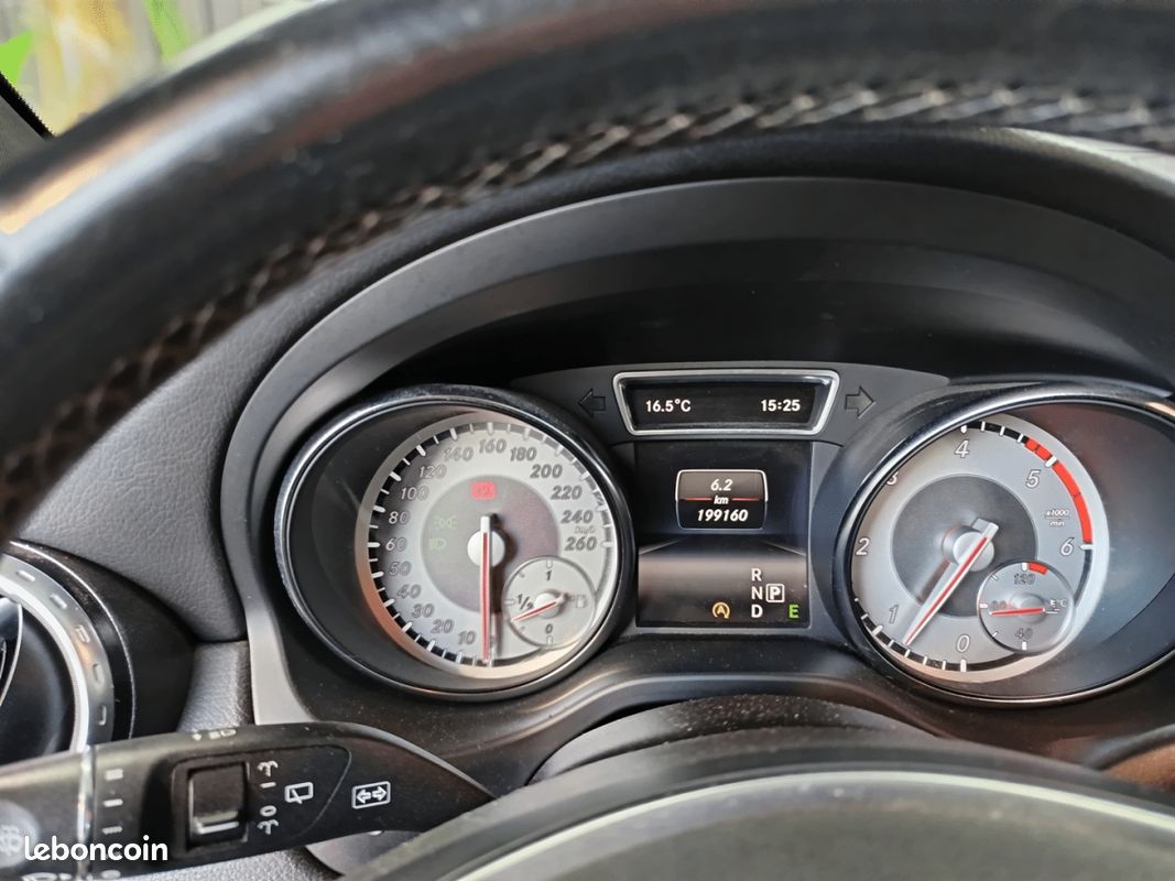 Mercedes Classe GLA GLA 200 CDI Inspiration BVA7 (image 11)
