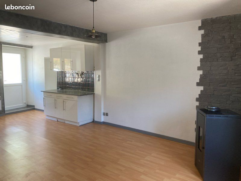 Maison 3 pièces 60 m² · à Pays-de-Clerval · 60 m² · 63 000 €