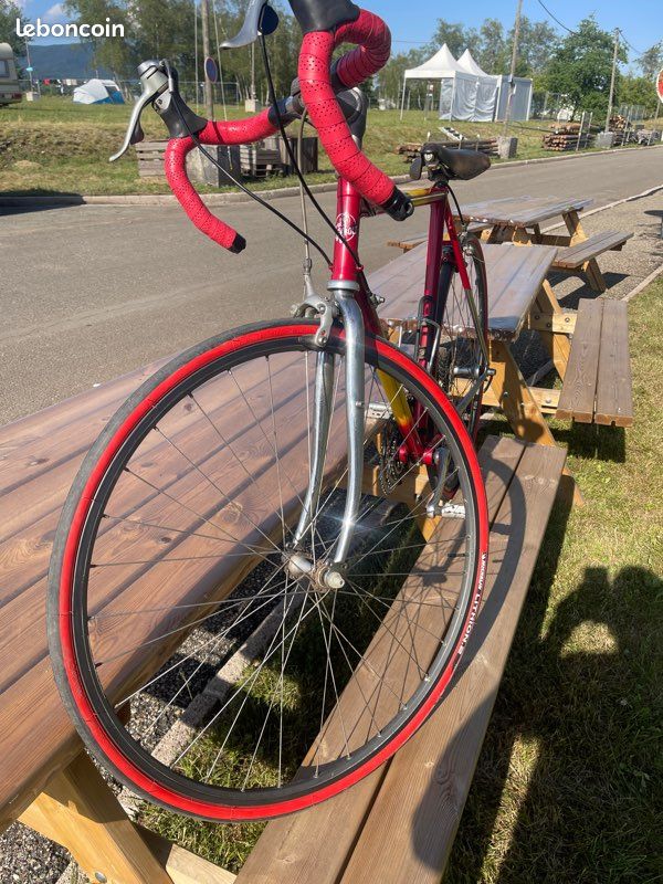 Cycles Diebolt Vitus – Vélo de route vintage haut de gamme – Shimano 105 / Mavic Reflex Ceramic / Brooks (image 1)
