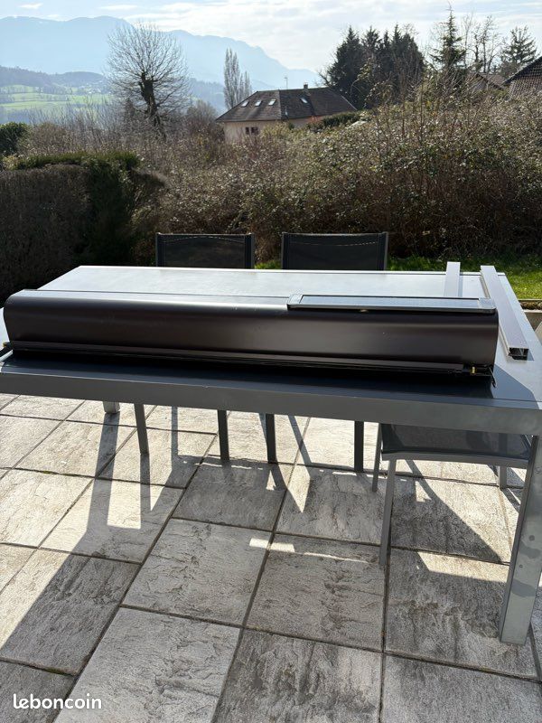 Volet roulant solaire (image 2)
