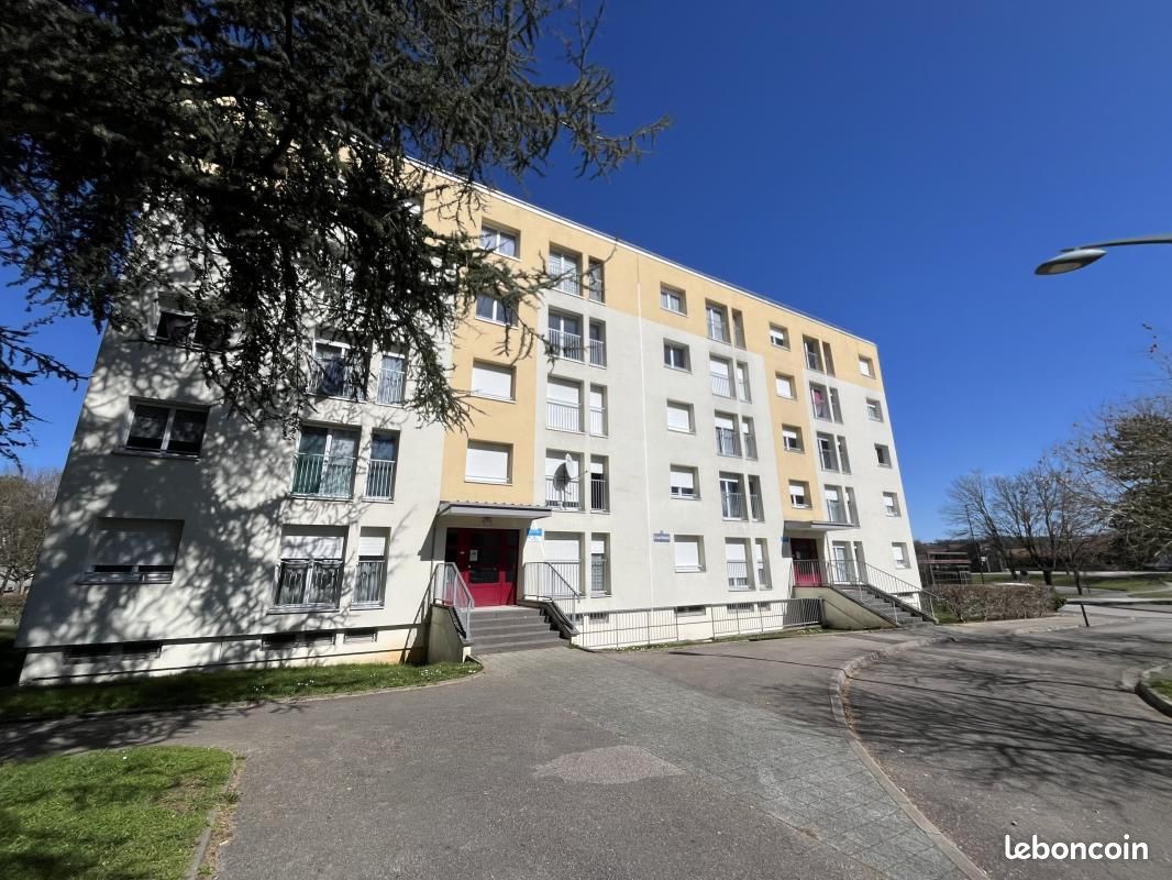 Appartement 3 pièces 62 m² · à Neufchâteau · 62 m² · 459 €/mois