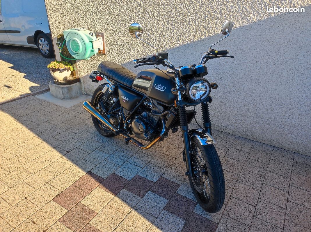 Amortisseurs Arrière MASH Black Seven 2017 – 18000 Km, Pièce D’occasion Pour Moto Routière