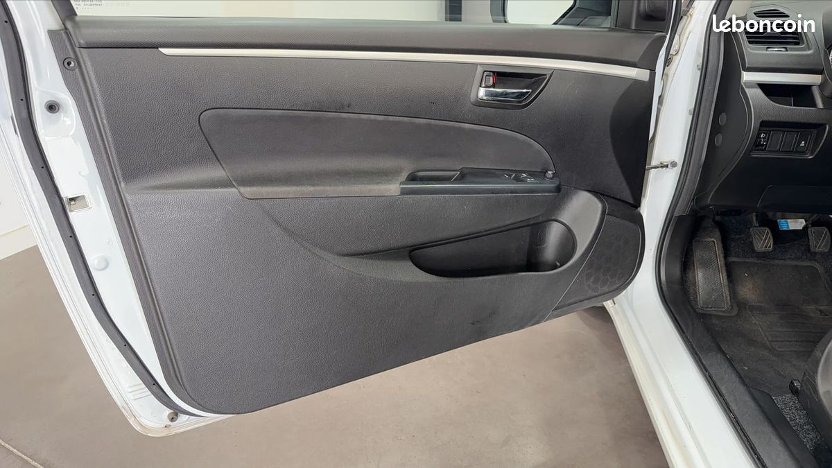 Suzuki Swift 1.2 VVT 94 Privilege (image 7)