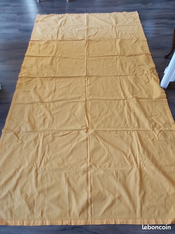 Nappe jaune rectangle (image 3)