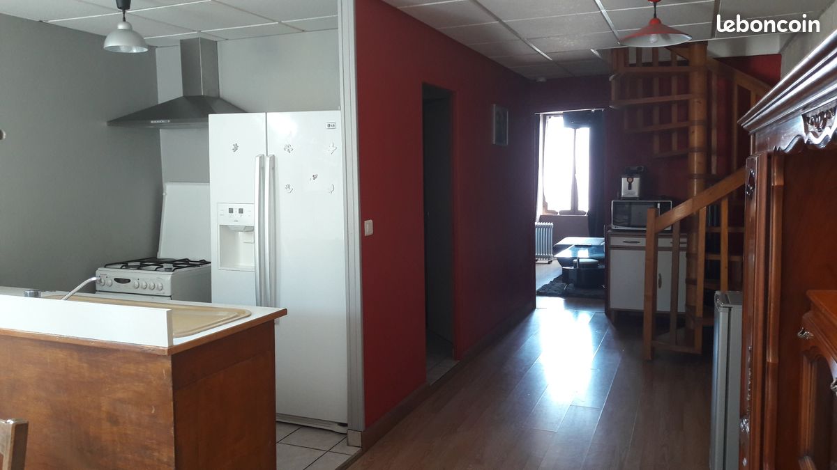 Immeuble 7 pièces 180 m² · à Champlitte · 180 m² · 82 000 €