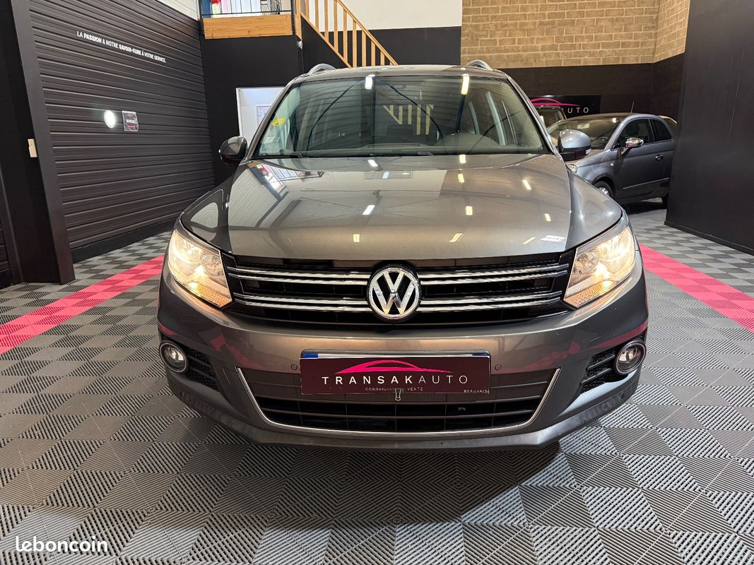 VOLKSWAGEN TIGUAN 2.0 TDI 110 FAP BlueMotion Technology Série Spéciale Lounge / COURROIE DE DISTRIBUTION A JOUR (image 8)