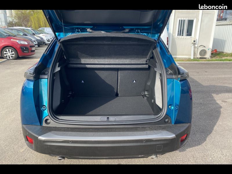 Peugeot 2008 Hybrid 145 e-DCS6 Business (image 8)