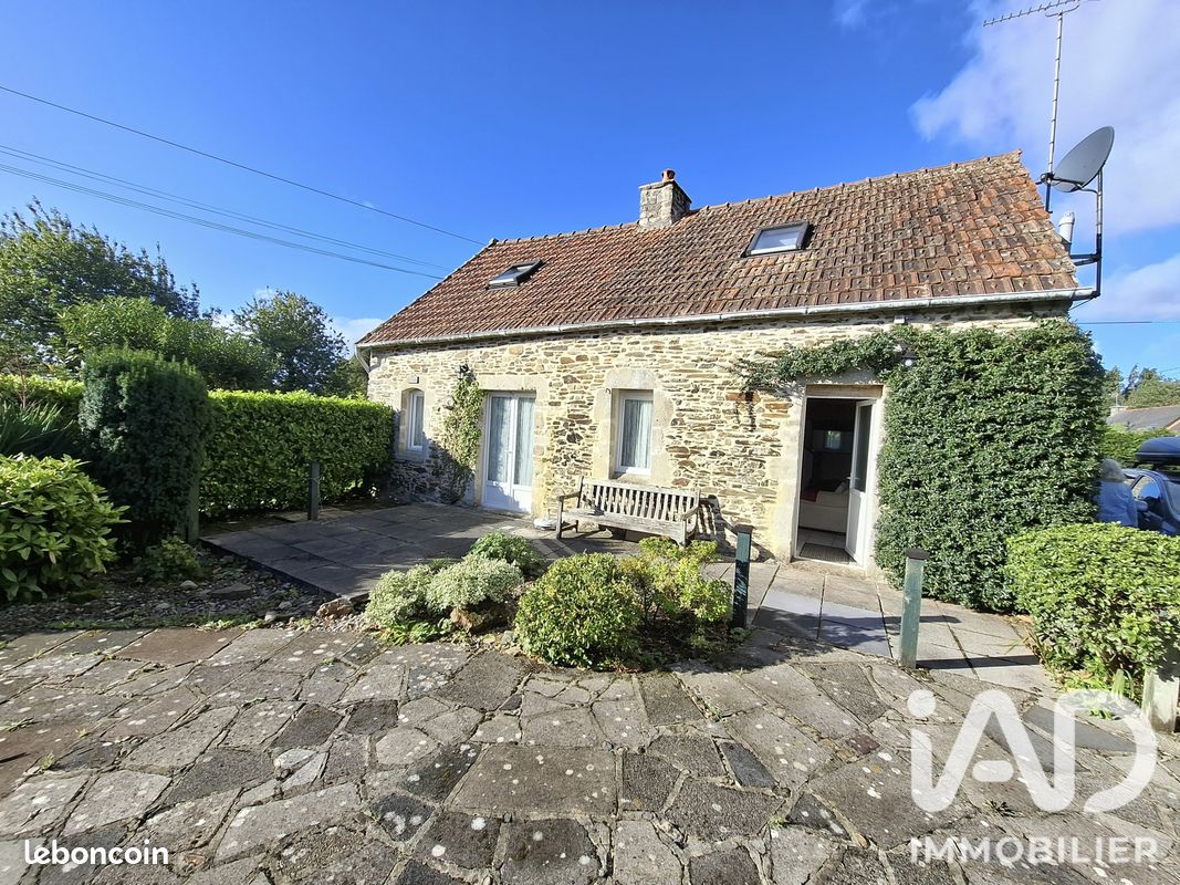 Maison 4 pièces 69 m² · à Montaigu-la-Brisette · 69 m² · 163 500 €