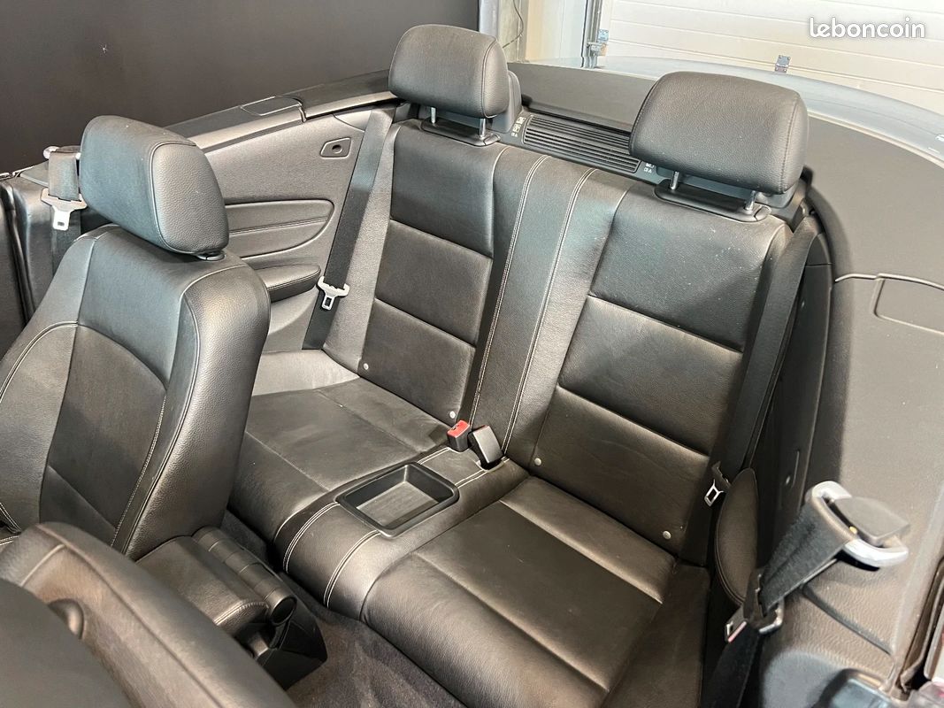 BMW SERIE 1 CABRIOLET E88 LCI 118d 143 ch Edition Exclusive (image 18)