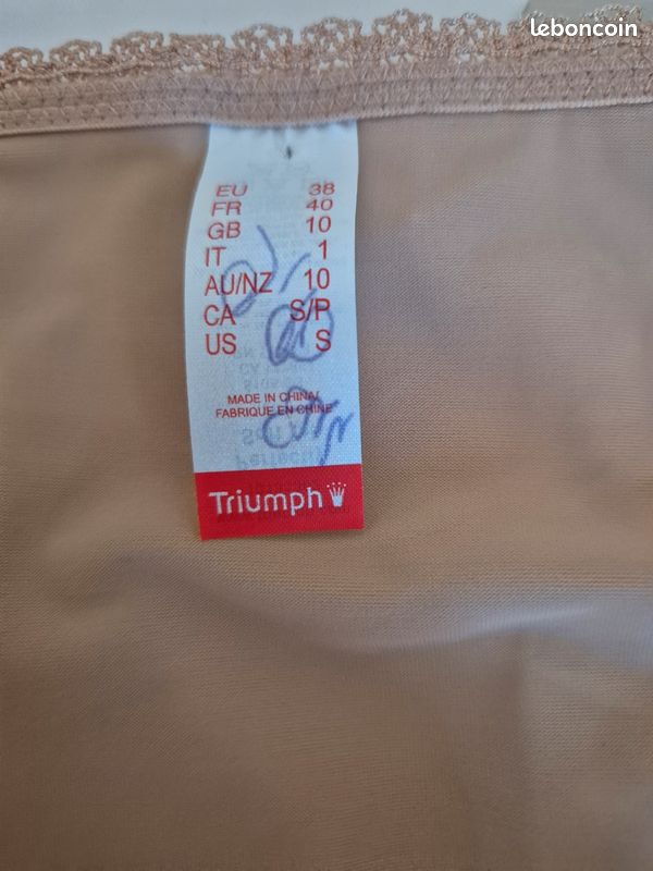 Culotte Triumph Scarabée Max – Taille 40 – Couleur Orange Vif – Neuve Avec étiquettes