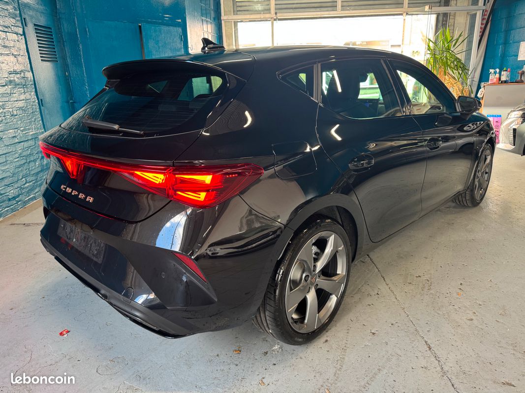 CUPRA LEON V 1.5 eTSI 150 CV DSG7 Neuf (image 6)