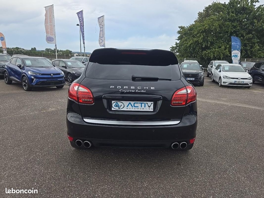 PORSCHE CAYENNE (958) turbo (image 6)