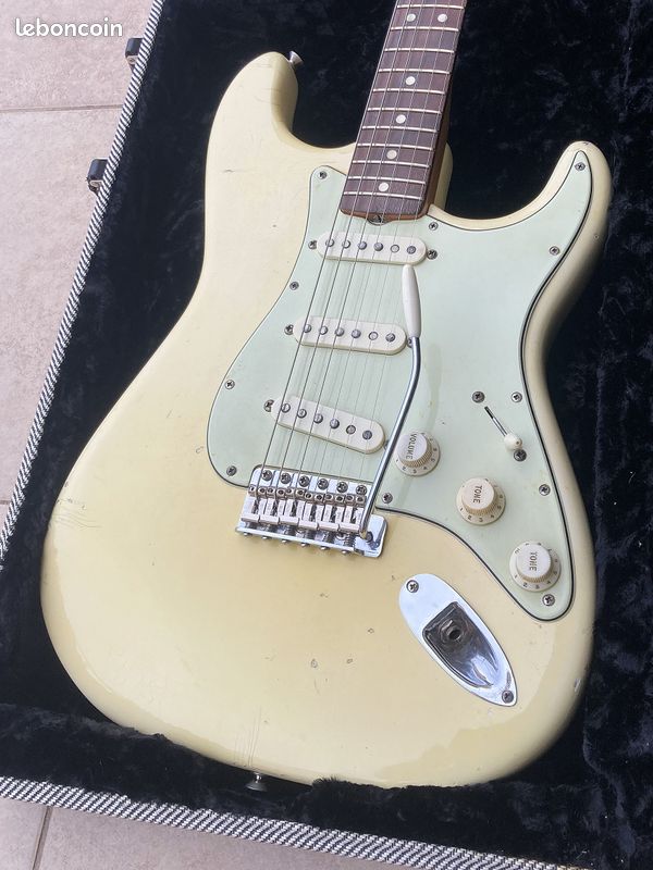 Fender Stratocaster de 1965 Olympic White (image 1)