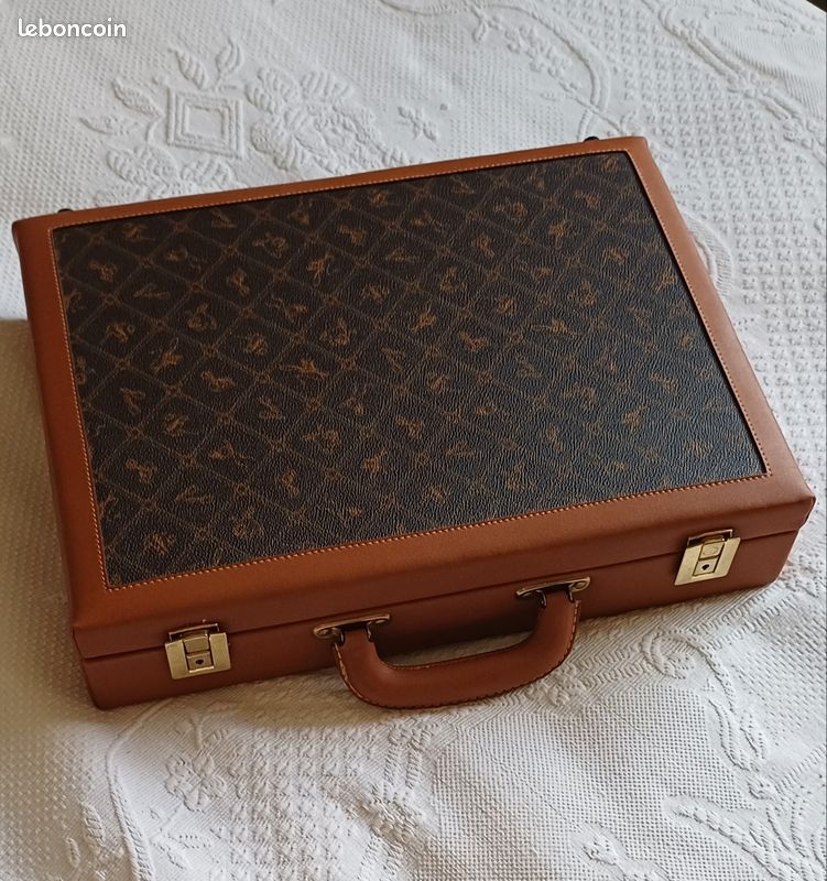 Malette porte documents (image 1)