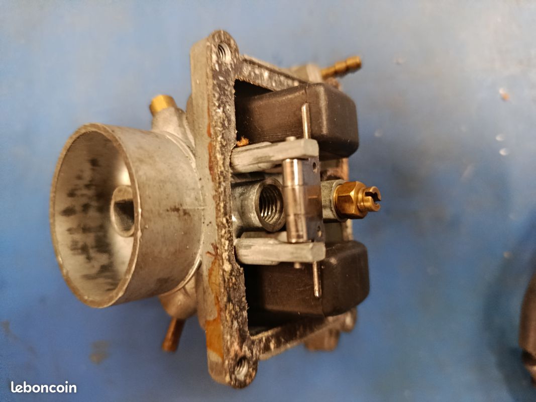 Carburateur droit RDX 125 (image 2)