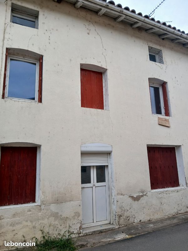 Maison 5 pièces 68 m² · à Sail-sous-Couzan · 68 m² · 65 000 €