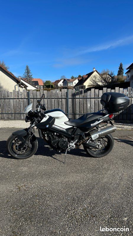 BMW F800R 2009 – 25 300 km – ABS – Poignées chauffantes – Très bon état (image 1)