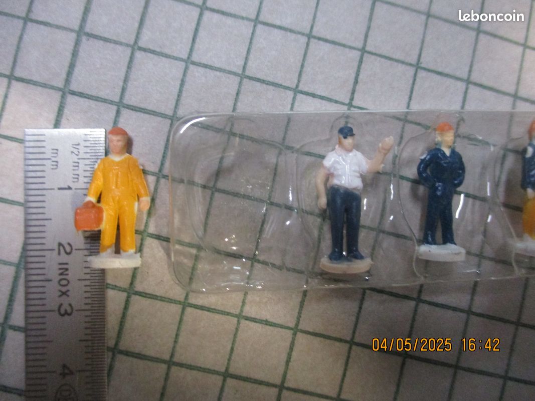 Lot De 12 Figurines Arabes Peintes à La Main - Échelle 1:100 - Modélisme Ferroviaire TT - Architectes Et Diaramas