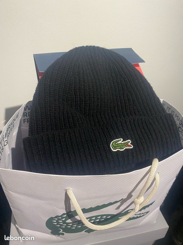 Bonnet Lacoste noir laine Accessoires Bagagerie
