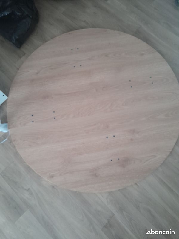 A vendre table ronde MARIEDAMM ikea bois et blanc (image 3)