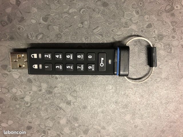 IStorage datAshur 8 Go Lecteur Flash sécurisé (image 1)