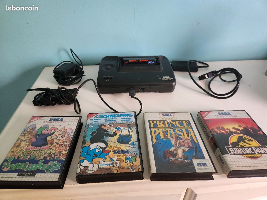 Console Sega Master System 2 – PAL – Avec Câbles Et Manette – Occasion