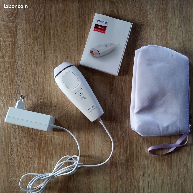 Épilateur Lumière Pulsée Philips Lumea Essential BRI8063 - Occasion Fonctionnel