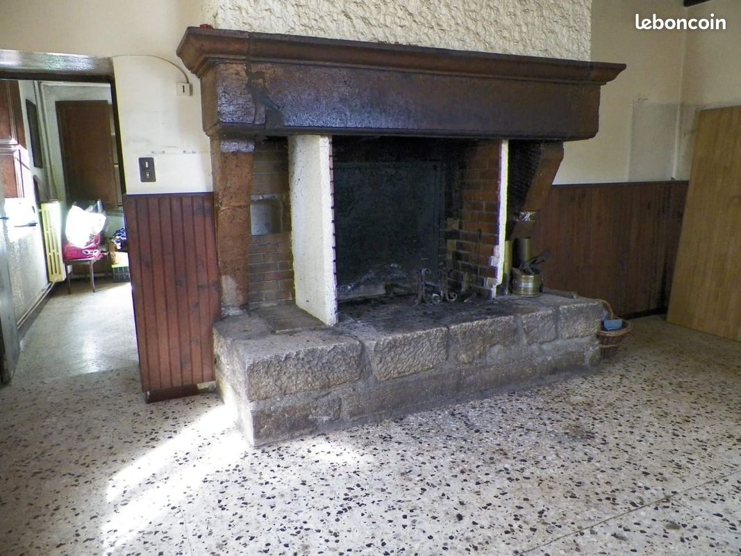Maison 9 pièces 600 m² · à Châtenois · 600 m² · 64 000 €