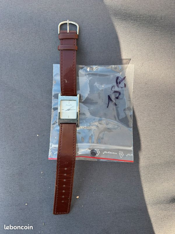 Montre douglas (image 1)