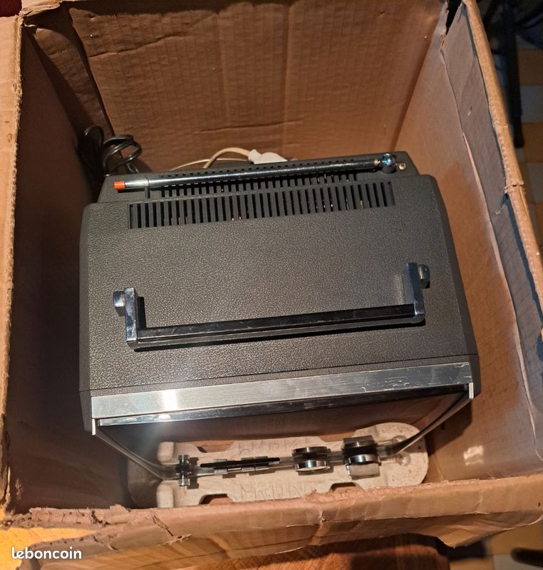 TV portable vintage Sony TV-112UM – Années 70 – Fonctionnelle - Photo, audio & vidéo