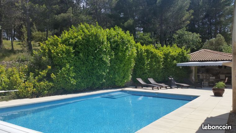 Villa avec piscine (image 1)