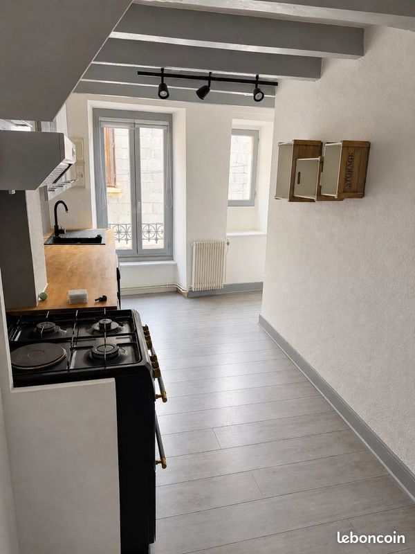 Maison 5 pièces 85 m² · à Saint-Germain-Lembron · 85 m² · 610 €/mois