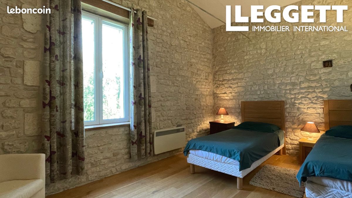 Moulin 12 pièces 312 m² - Val-d'Auge 16170 (image principale 8)