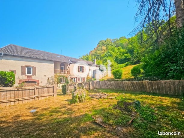 Maison 7 pièces 200 m²