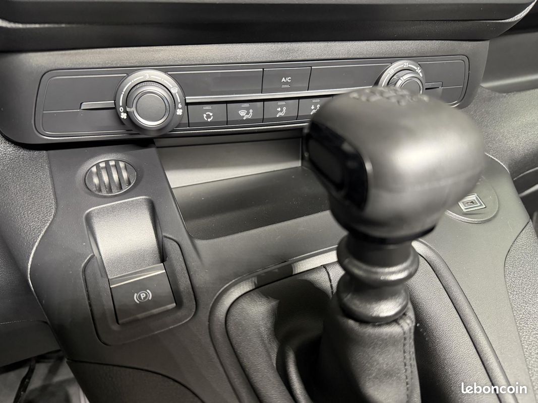 PEUGEOT PARTNER M 650KG 1.5 BlueHDi 130 Pack Premium Connect (image 43)