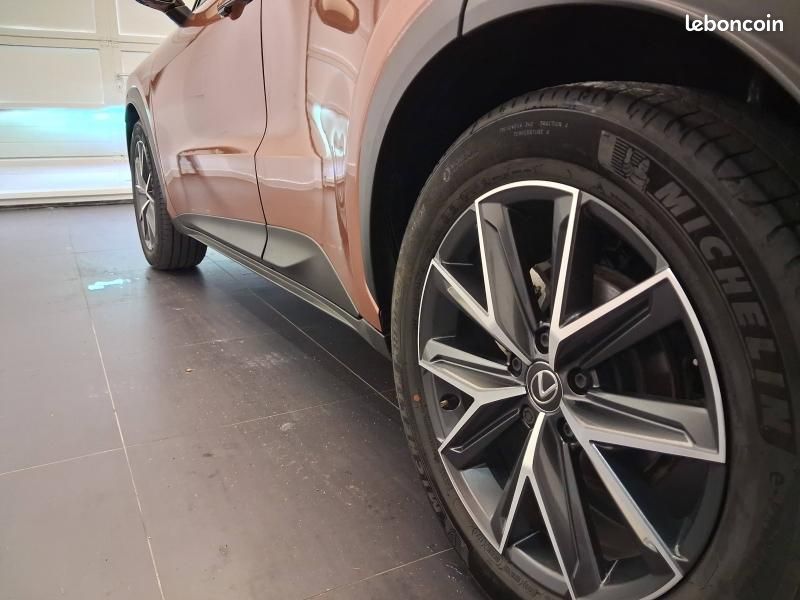 Lexus LBX 1.5 136ch Cool 2WD (image 11)