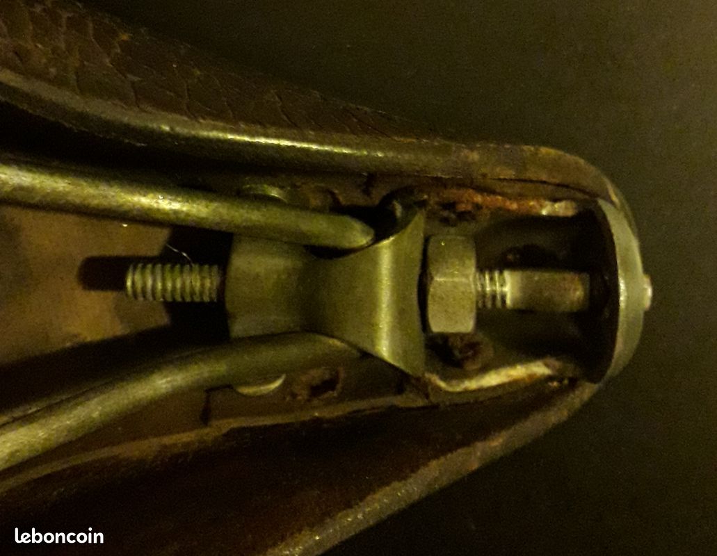 Ancienne selle vélo cuir Croupon spécial marron Pryma 1 vélo ville
