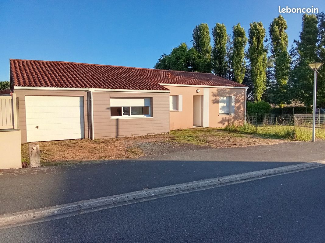 Maison 4 pièces 80 m² · à Yzernay · 80 m² · 175 000 €