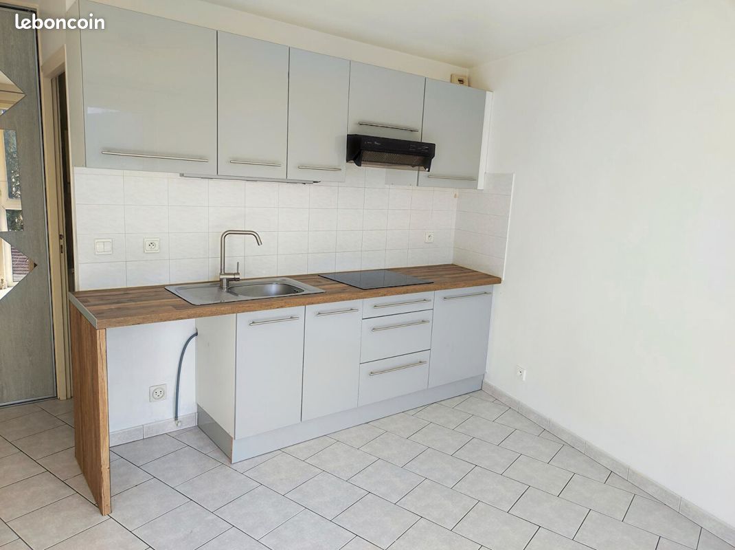 Appartement a louer oyonnax - 1 pièce(s) - 28 m2 - Surfyn