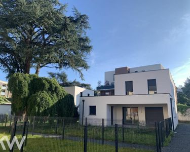 Maison 895 000 € - 130 m²