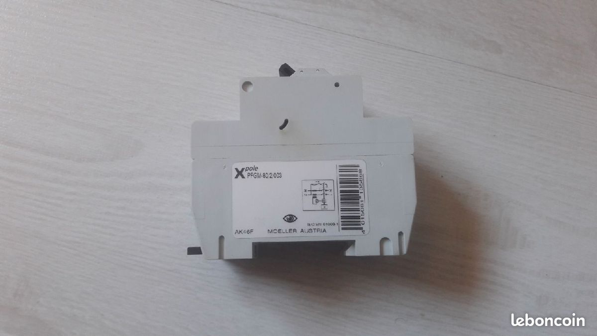 Disjoncteur modulaire 2P 20A (image 2)