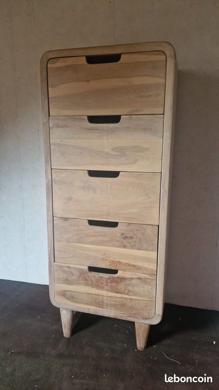 Commode (image 1)