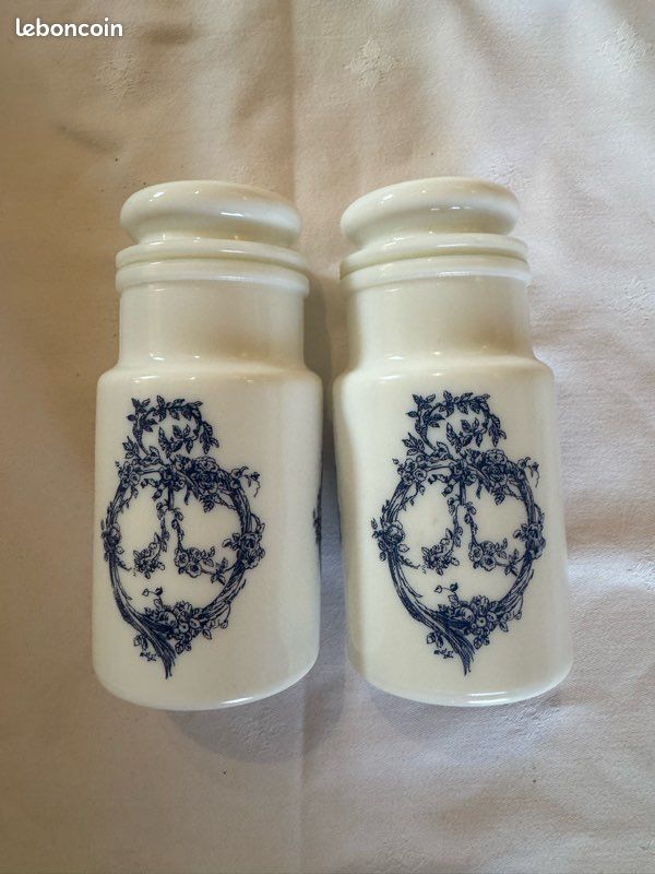 2 pots cosmétiques (image 1)