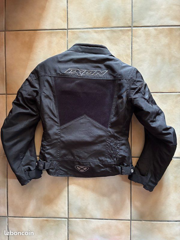 Vends blouson, moto femme taille S marque IXON (image 2)