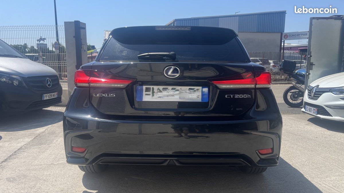 LEXUS CT200H RARE SPORT EDITION suivi Lexus Complet 1,8 L 136 CV 2020 (image 9)