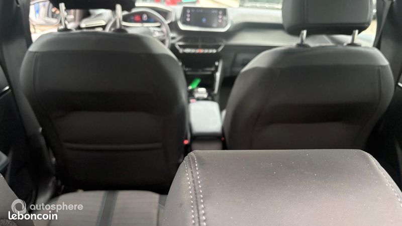 Peugeot 208 1.2 PureTech 130ch S&S Allure Pack EAT8 (image 3)